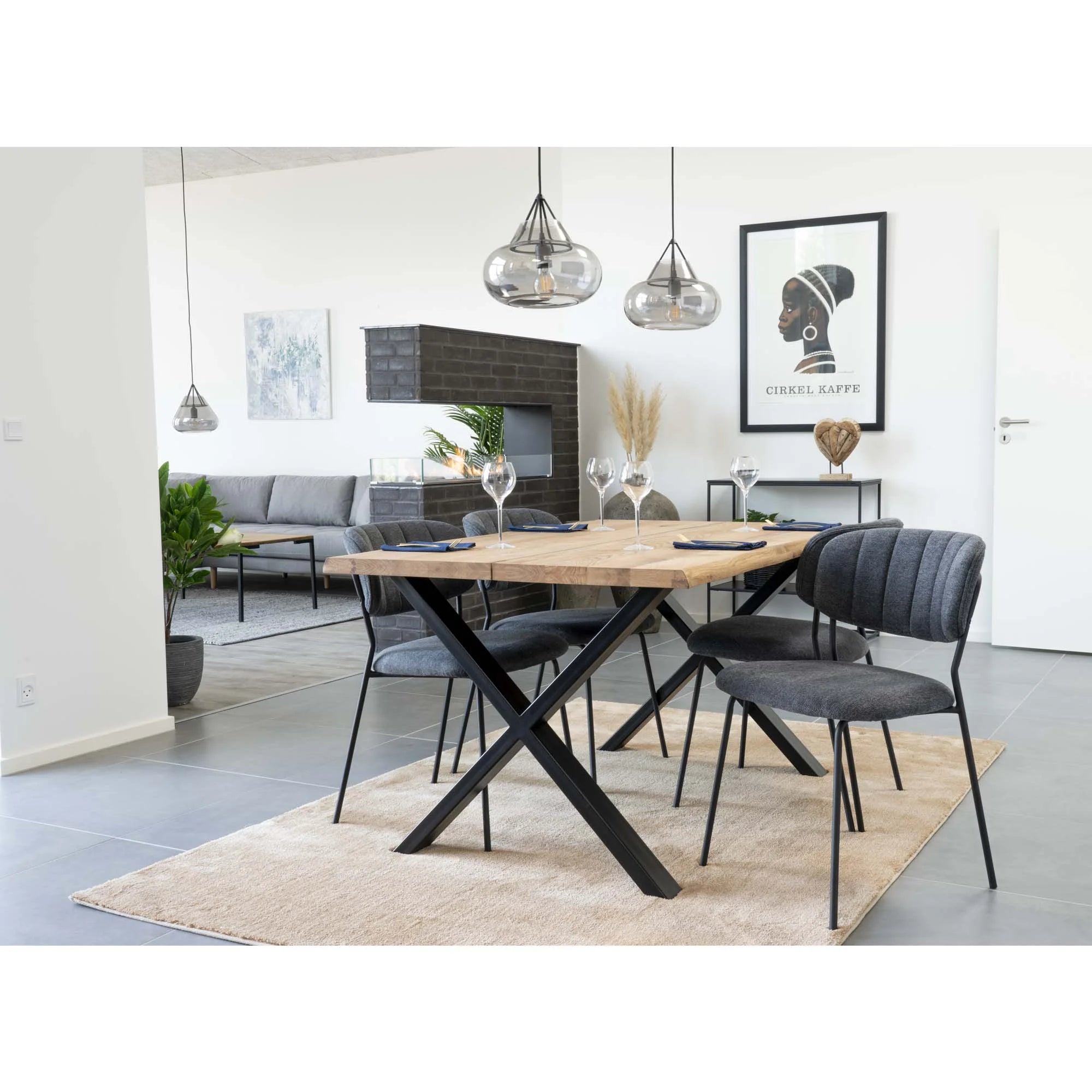 Matbord L140